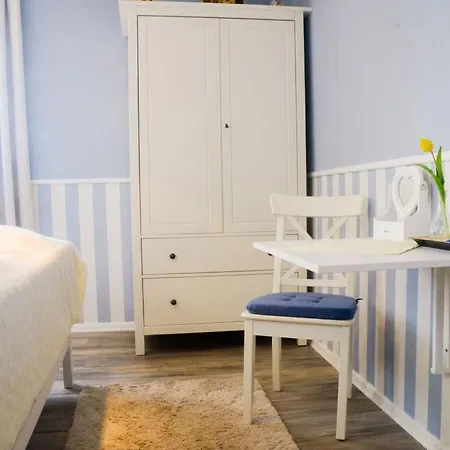 In The Singer's House, A Modern Retreat 펜션